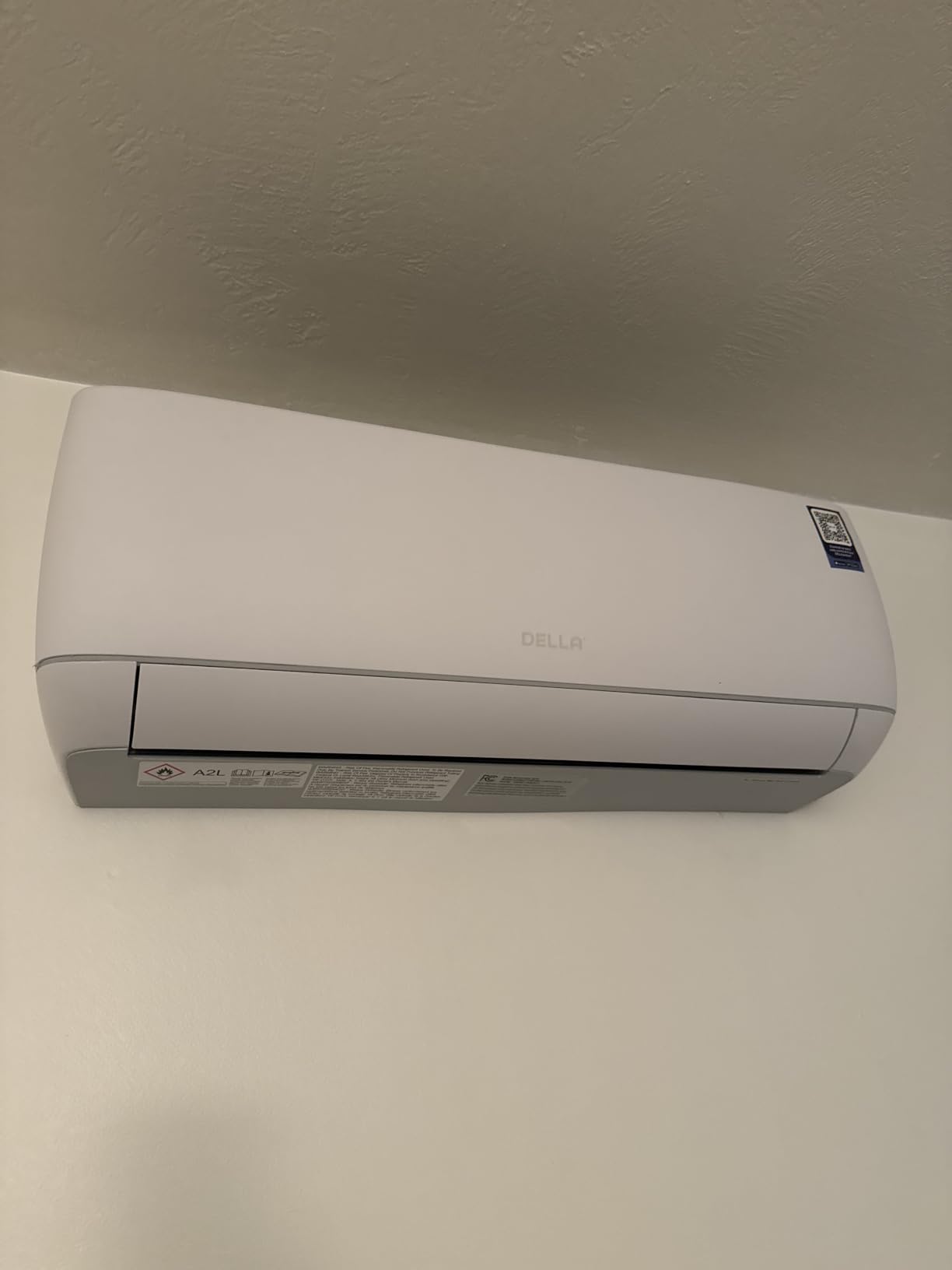 DELLA Motto Series 12000 BTU Mini Split AC, Cools up to 550 Sq.Ft, 19 SEER2 230V, Energy Efficient, Ductless Inverter System, 1 Ton Pre-Charged Heat Pump, Works with Alexa and WiFi, 16.4ft Kits customer photo 2