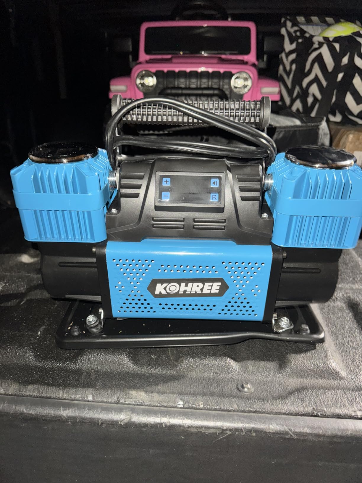 Kohree 12V Dual Cylinder Air Compressor with Digital Display Panel customer photo 1