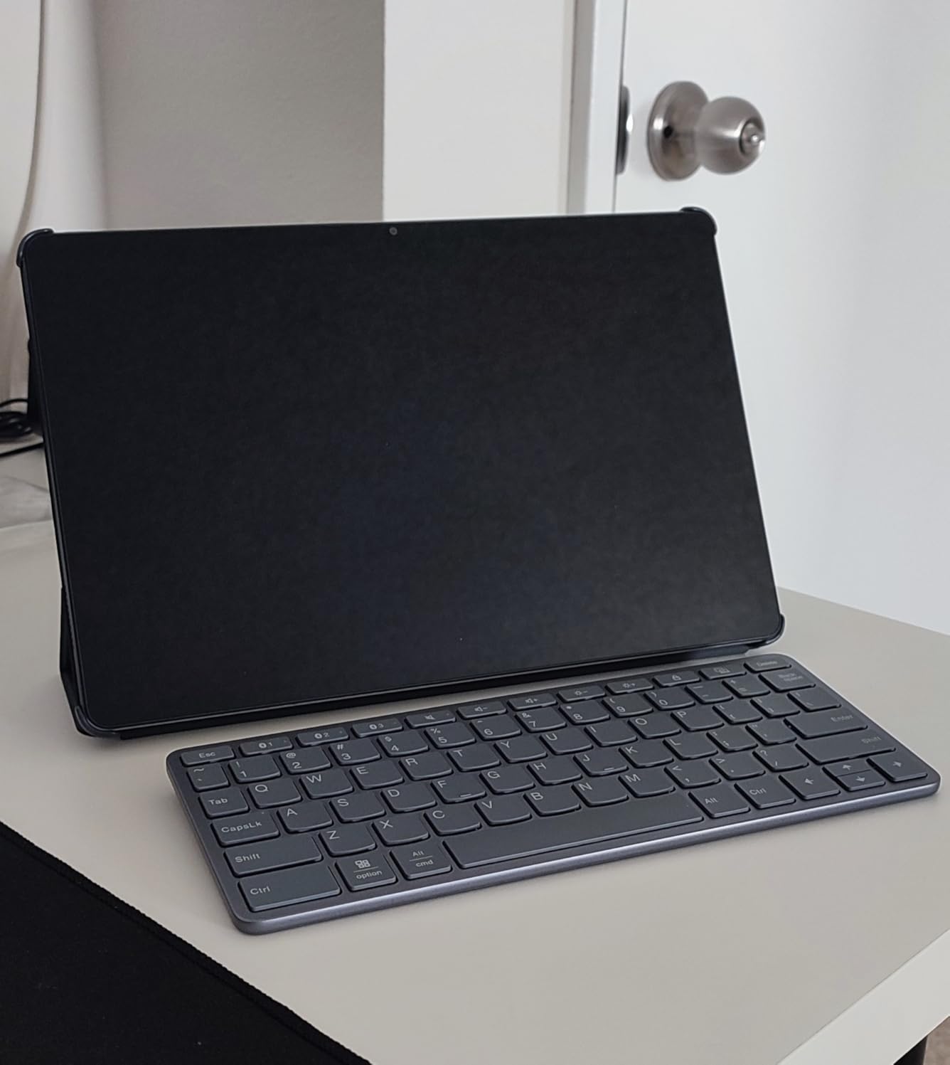 Lenovo Multi-Device Wireless Bluetooth Keyboard, Iron Grey customer photo 1