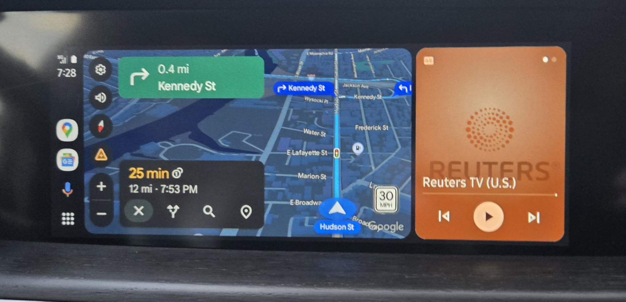 OTTOCAST Mini Dongle Wireless CarPlay Adapter for iPhone & Android Auto Adapter 2-in-1 Convert Wired to Wireless Apple Car Play, Plug & Play, USB-C, Low Latency (2016+ Cars, iOS 10+/Android 11+) customer photo 2