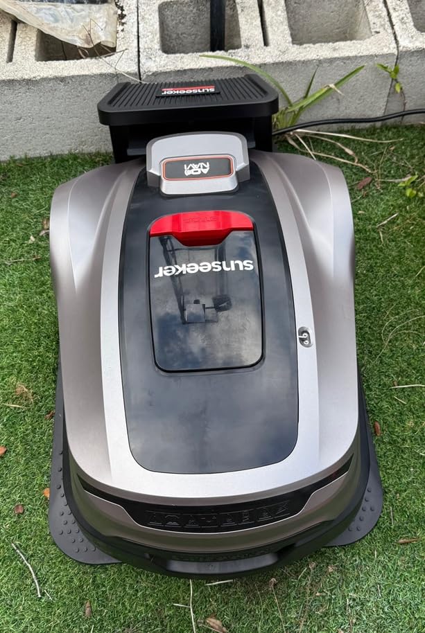 Sunseeker X3 Plus Robot Lawn Mower, RTK, Vision AI, 0.3 Acre, Wire-Free customer photo 1