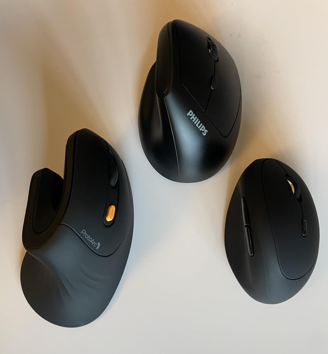 TECKNET Ergonomic Wireless Mouse 2.4G Vertical Mouse Silent 4800 DPI customer photo 2