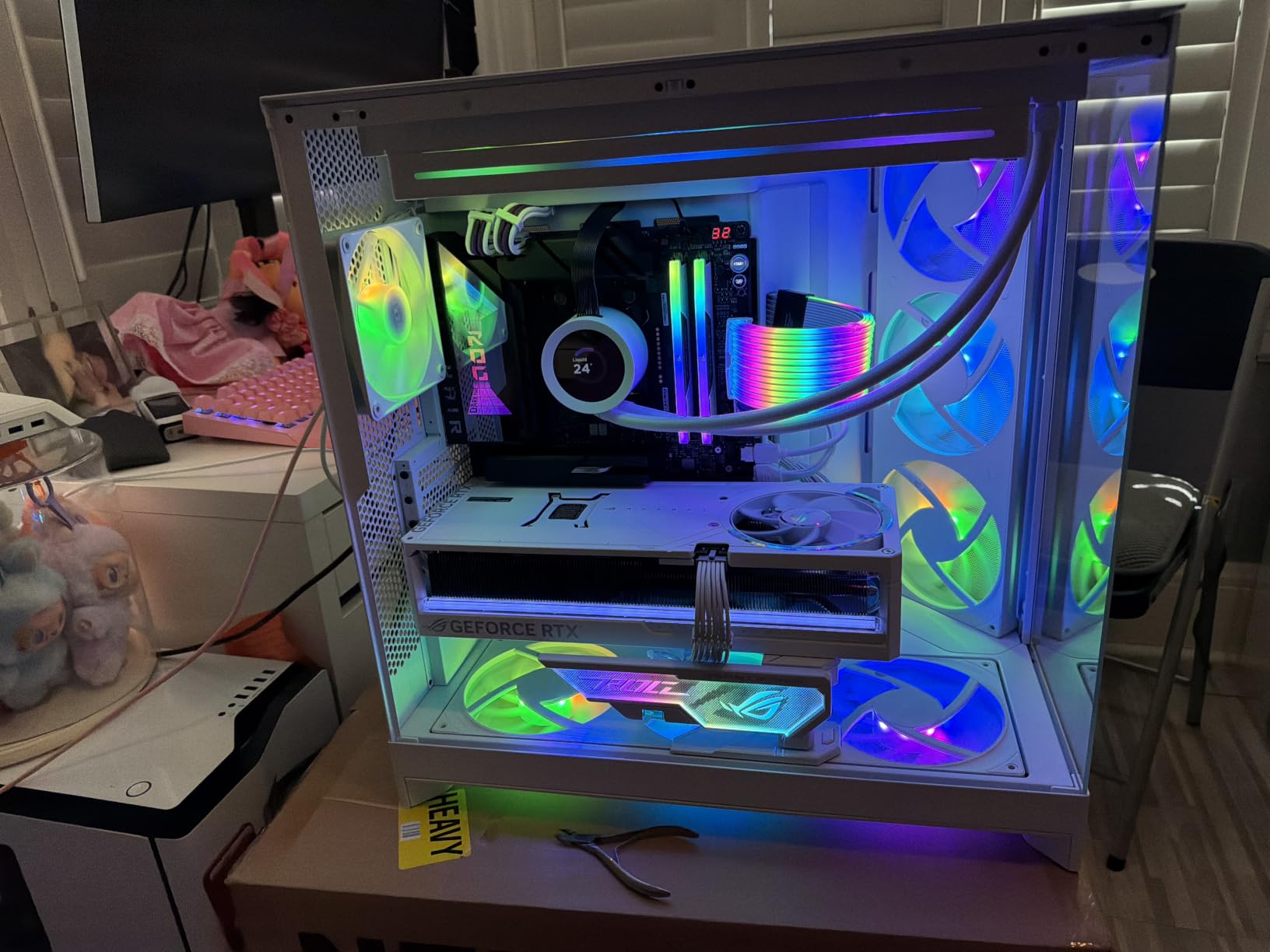 NZXT Kraken Plus 240 RGB - 240mm AIO CPU Cooler, LCD - Black customer photo 1