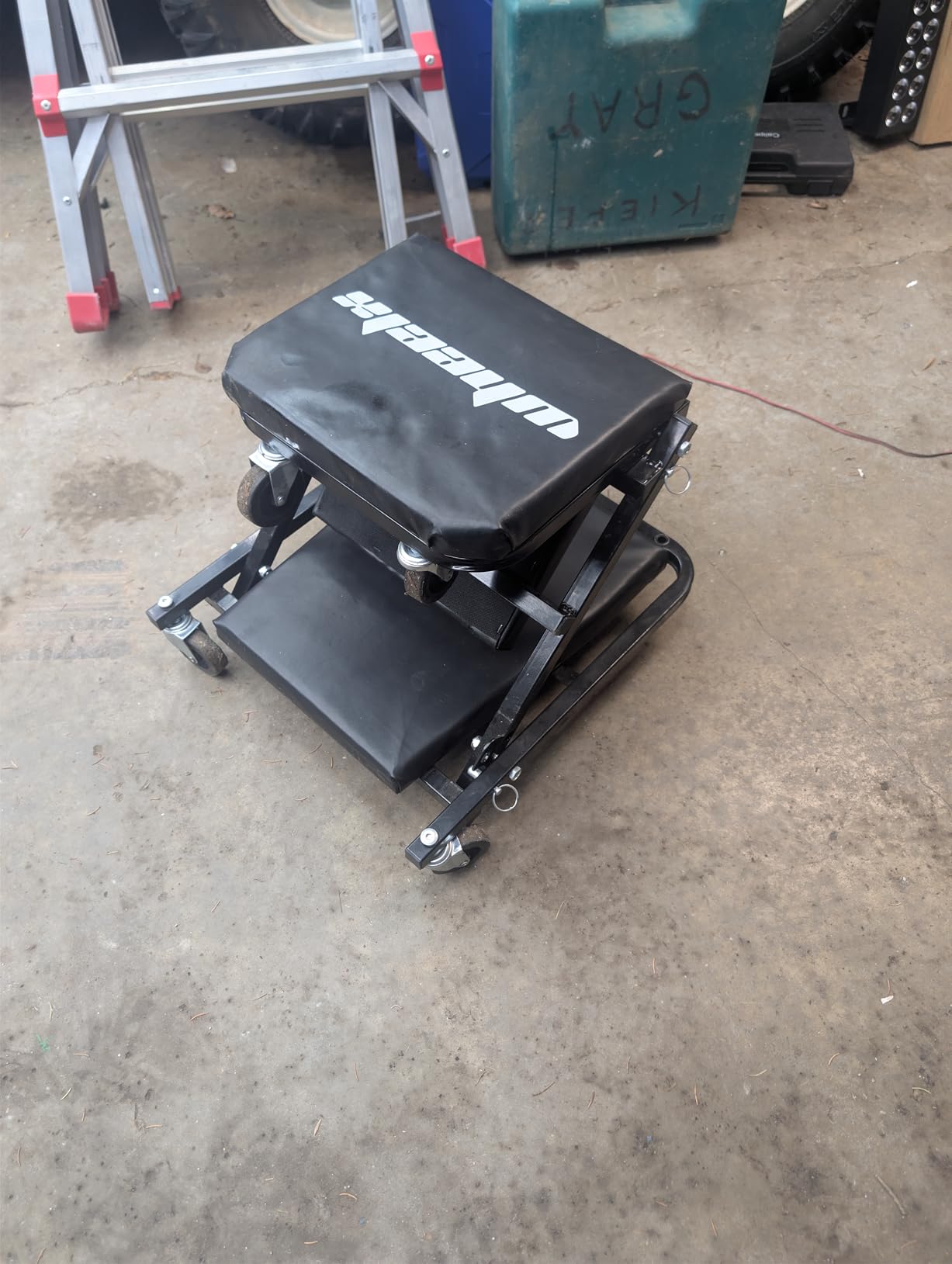 Mechanic Creeper 36 inches 3-in-1 Mode Z Seat 340lbs Capacity, Foldable Garage Adjustable Rolling Folding with 6pcs Wheels Roller, Lay Down Sit Lean Back, Under Car Auto Repair, Black, Man Gift customer photo 2