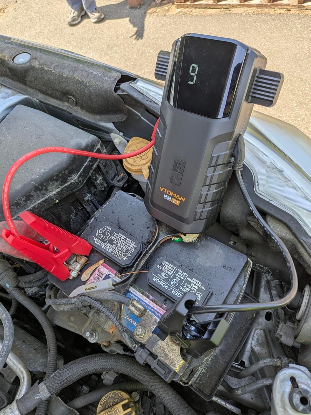 VTOMAN VL7 6000A LiFePO4 Portable Jump Starter for All Gas and 10L Diesel customer photo 1