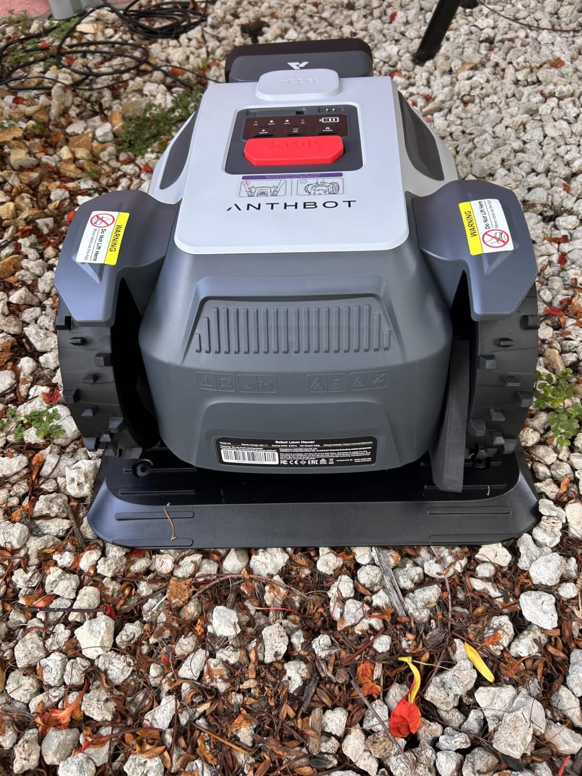 ANTHBOT M5 Robot Lawn Mower 1/8 Acre, Dual Vision+Full-Band RTK Robotic Lawnmower, No Perimeter Wire, App Control Obstacle Avoidance, 45% Slope, Cutting Height, Multi-Zone Mapping customer photo 2
