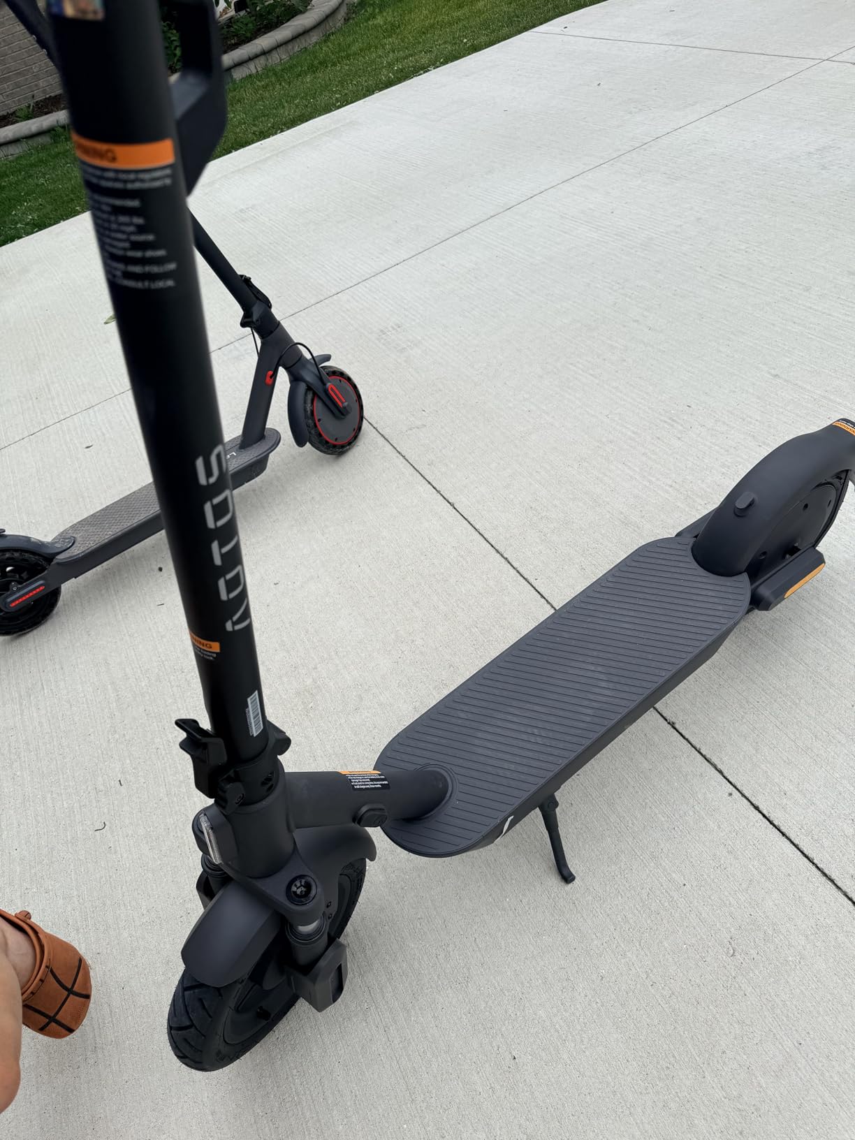 AOTOS Electric Scooter for Adults, 20 MPH, 44/28 Miles Range, 750W/650W Peak Motor, 12