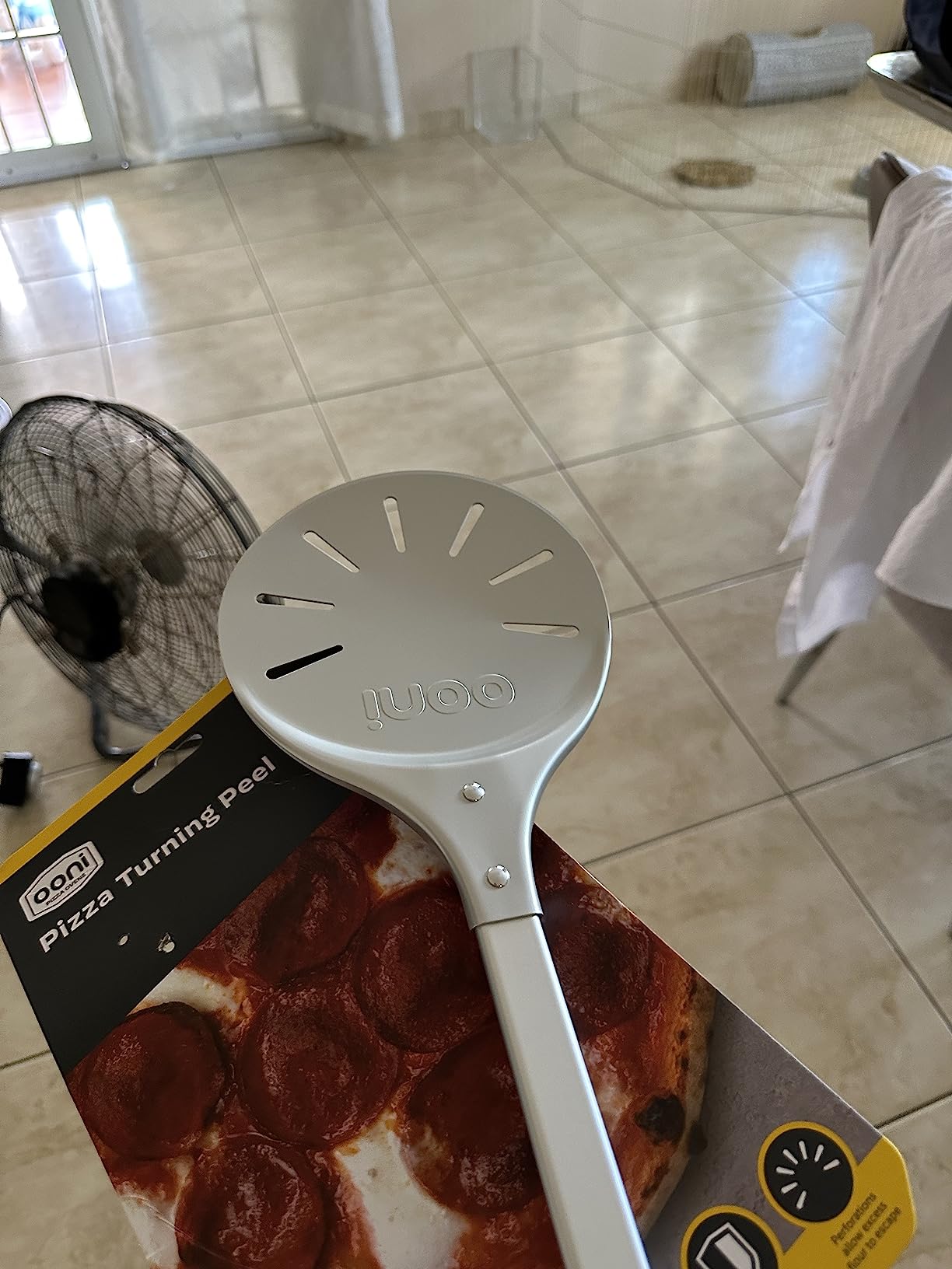 ooni Pizza Turning Peel - 9 Inch Aluminum Perforated Pizza Peel, Lightweight Metal Pizza Turner with Long Handle, Pizza Tools, Pizza Oven Accessories customer photo 2
