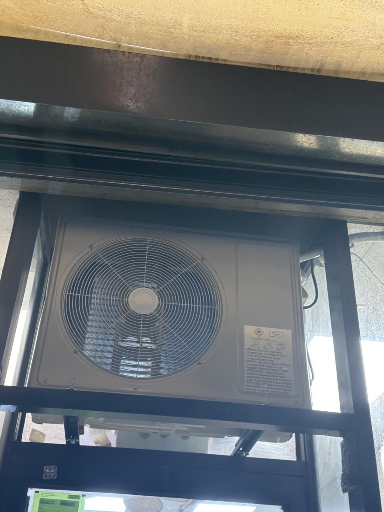 Mountman 24000 BTU Mini Split AC/Heating System,19 SEER2 208/230V Energy Efficient Ductless Inverter System,Cools Up to 1500 Sq.Ft with Pre-Charged Condenser,Heat Pump & Installation Kits customer photo 2